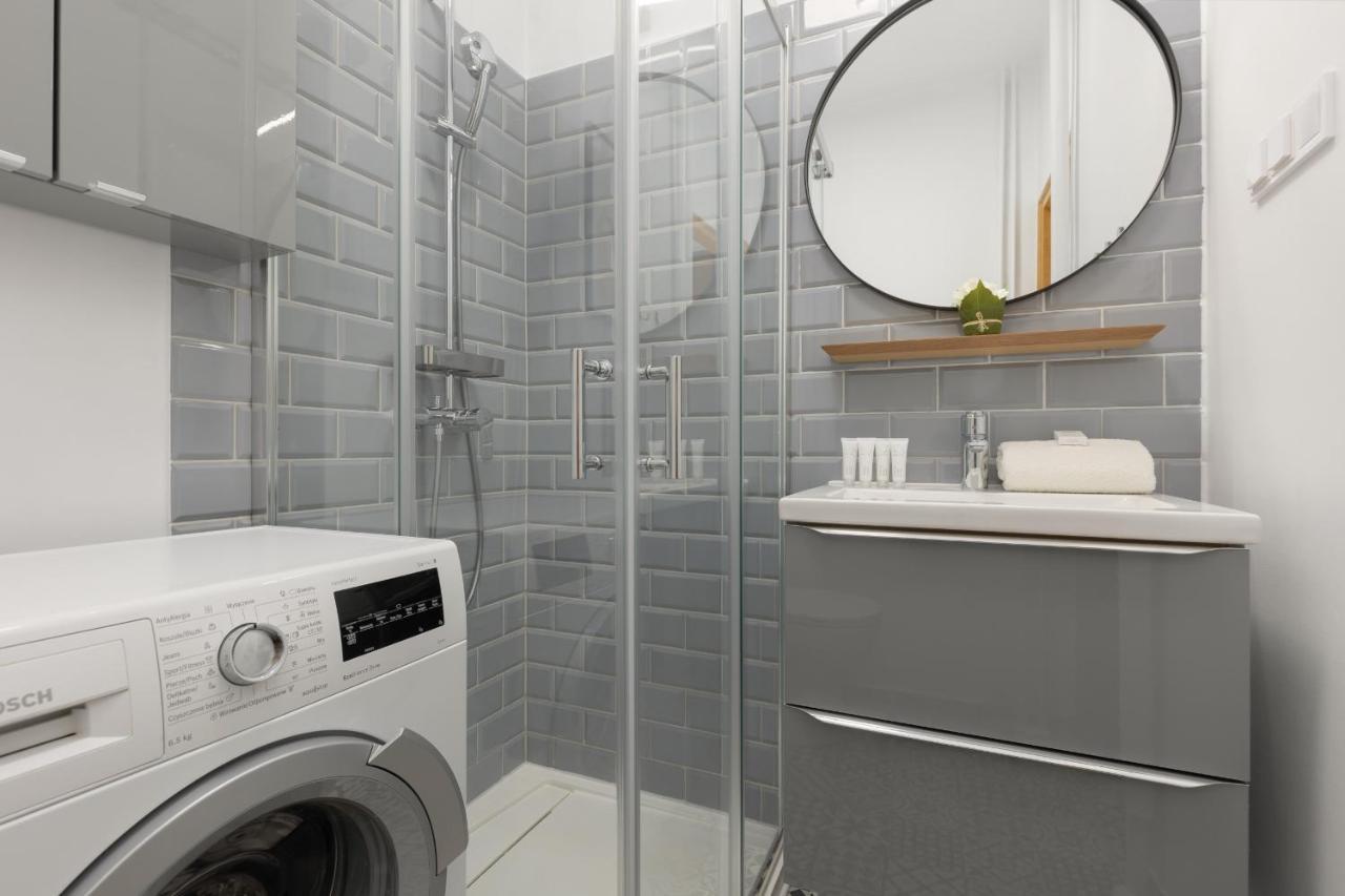 Bright Apartment Kasprzaka Warsaw Wola Near Metro Station By Noclegi Renters Esterno foto